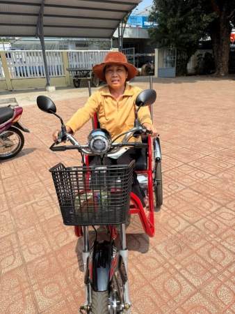 Chị Lại Thị Minh Nga
